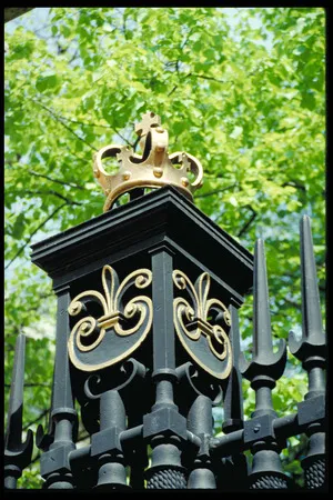 Columbia Crown Photo