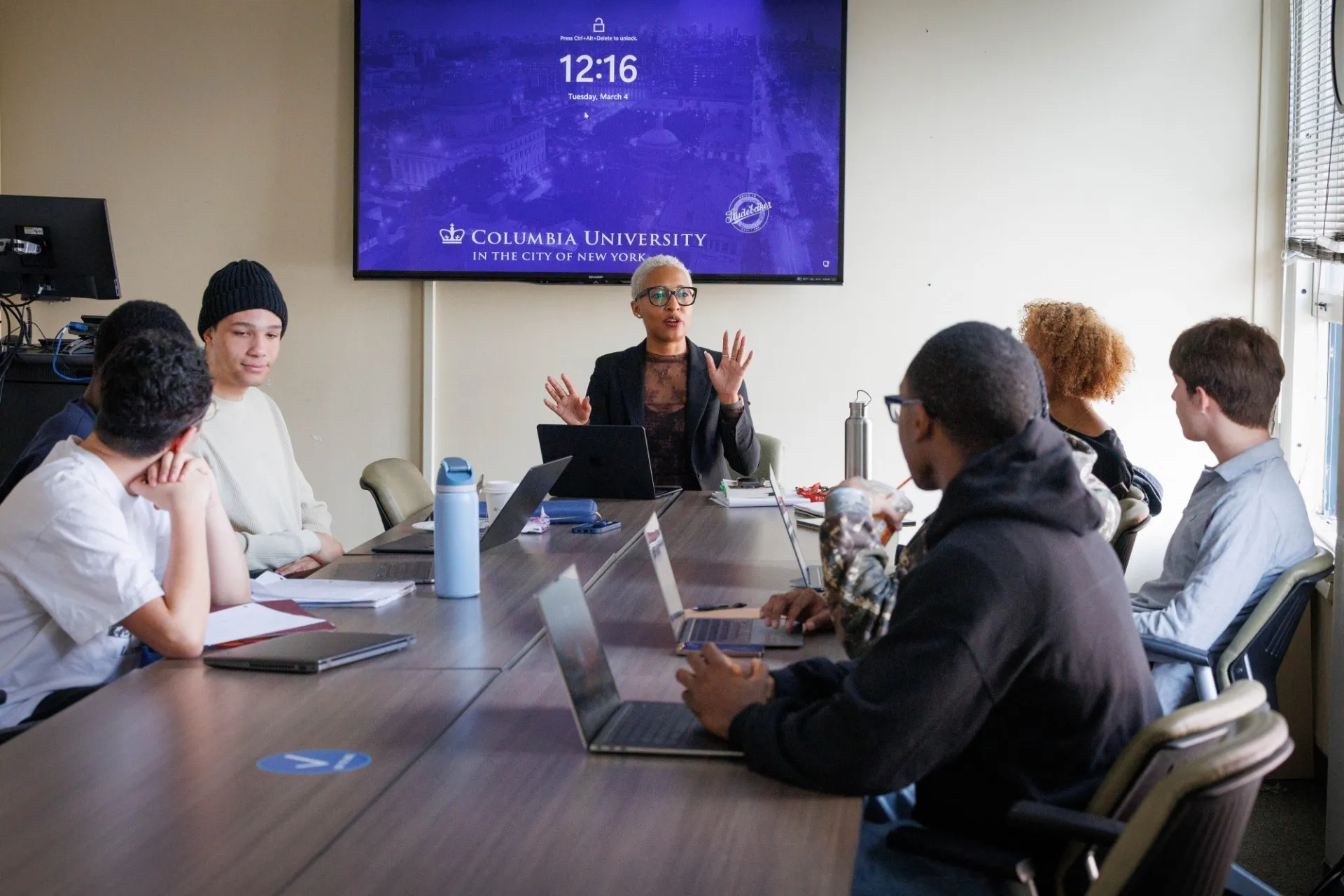 Photo of a meeting.