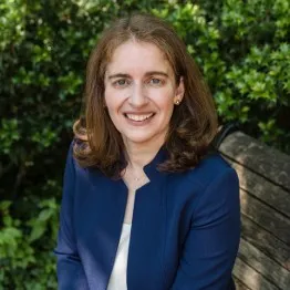  Elisabeth Saunders Photo